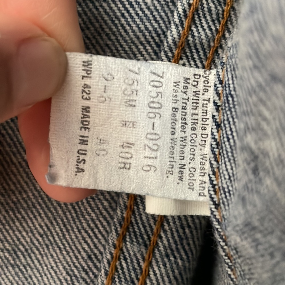 Classic Levi’s Denim Jacket - image 4